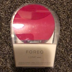 NEW FOREO skin cleaner